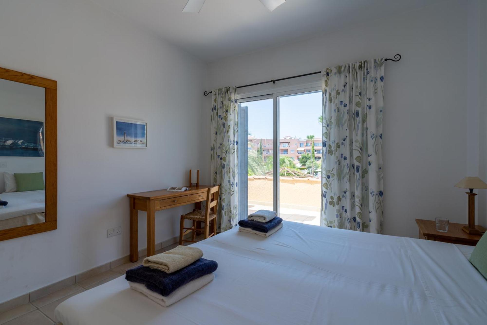 Tropical Paradise In Harbour Paphos, Central & Close To Beach Εξωτερικό φωτογραφία