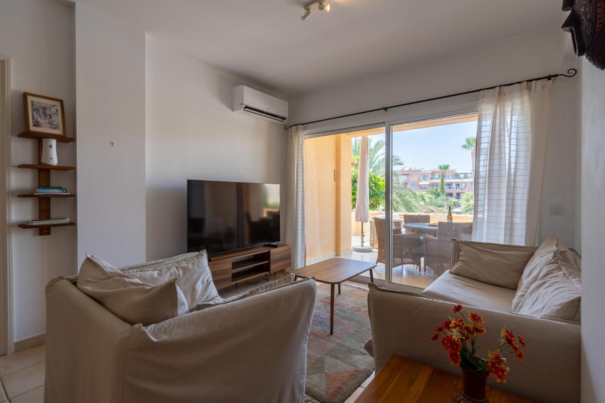 Tropical Paradise In Harbour Paphos, Central & Close To Beach Εξωτερικό φωτογραφία